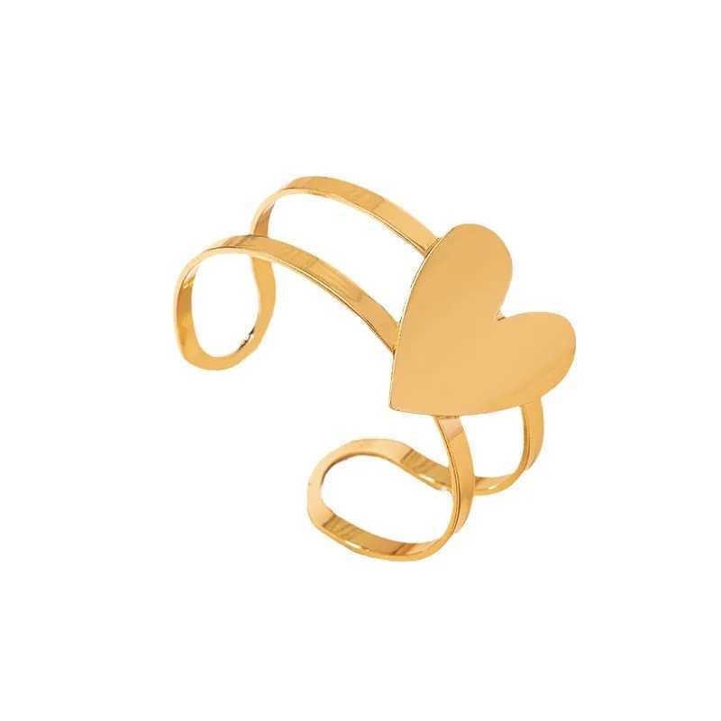 1 Simple and Versatile Niche Exaggerated High-end Cool Style Open Heart BraceletX240925