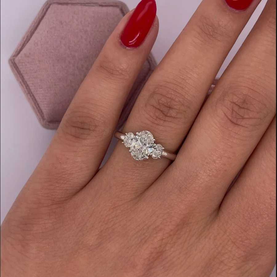 IGI Diamond Engagement Ring VS1 F Elliptical Cut 1.5ct Ct Laboratory Created CVD Flash W240925