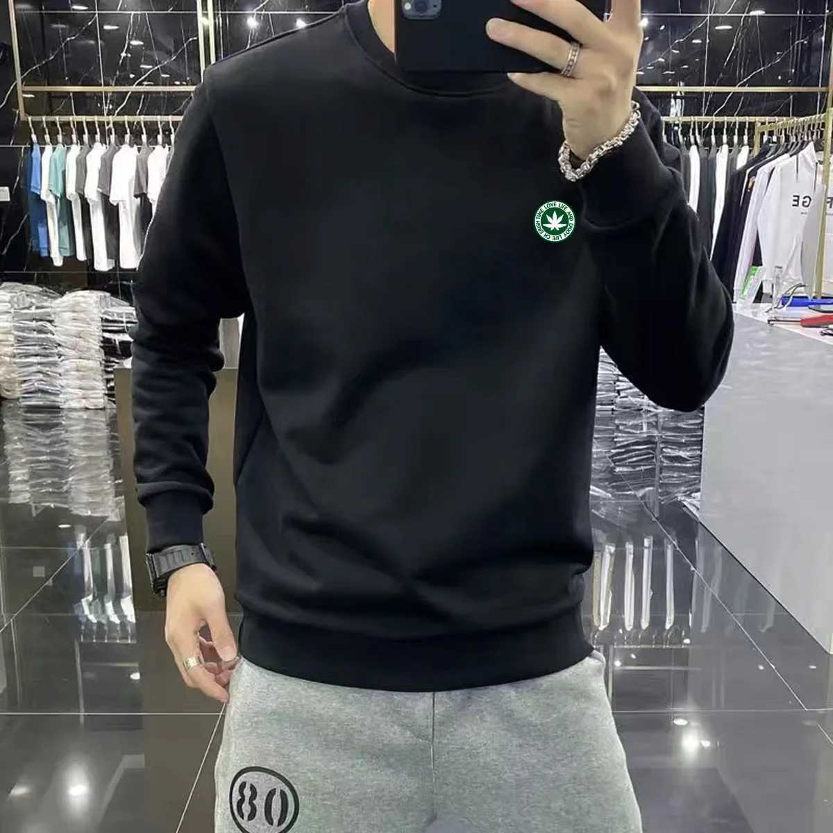 Male Clothes Round Neck Pullover Hoodieless Hip Hop Black Crewneck Sweatshirt for Men Luxury Streetwear Aesthetic Simple Top SX240925