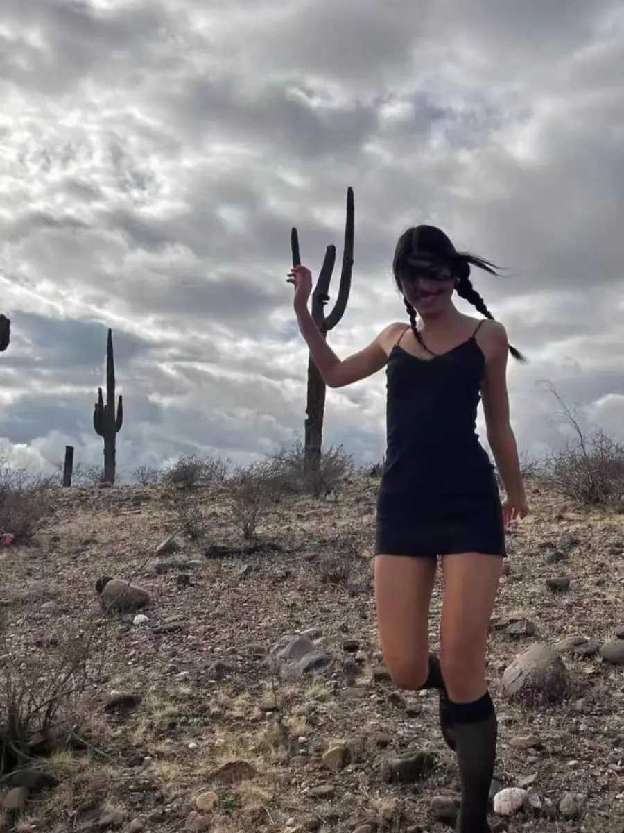 Coucou floral lace camisole dress cleanfit black and white camisole dress comfortable versatile and fashionable M240924