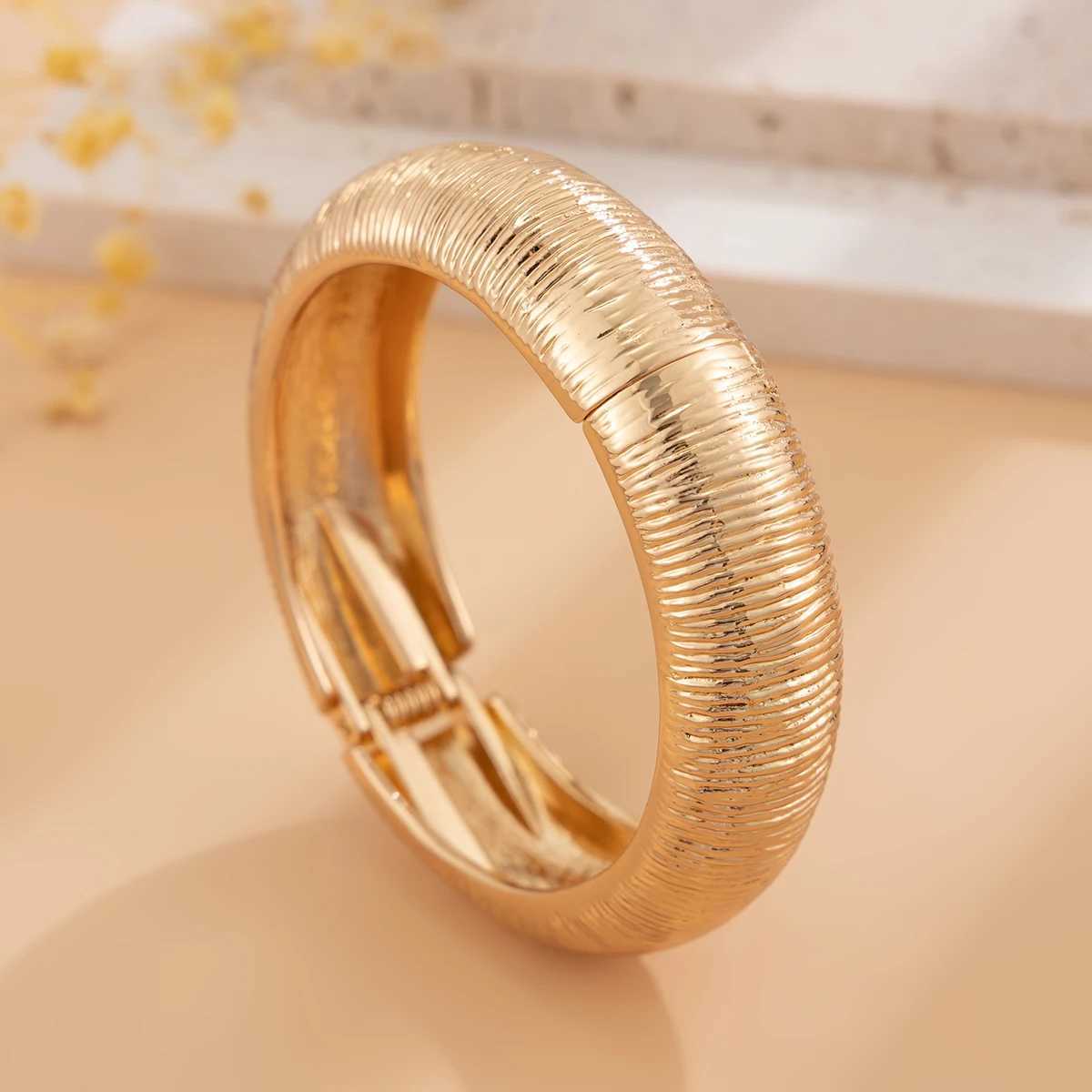 Ingemark Exaggerated Goth Heavy Metal Wide Closed Bangles Women 2024 Trend Punk Arm Bracelet Pulseras Grunge Jewelry SteampunkX240925