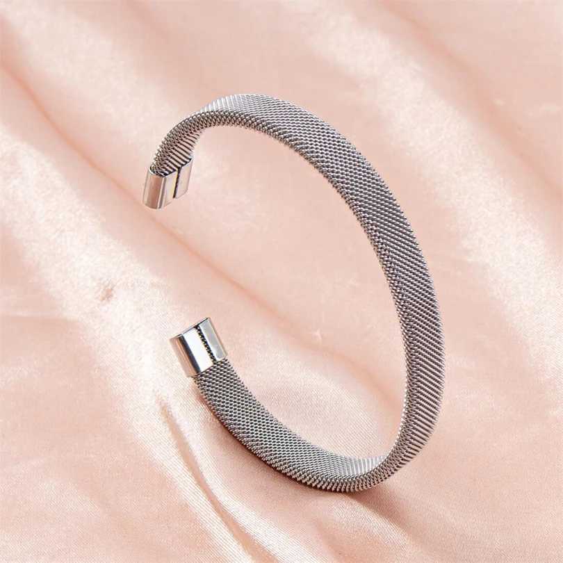 1Pc Stainless Steel Simple Beads Twist Cable Wire Bracelet For Women Kpop Styles Punk Open wrist Men Bangle Jewelry AccessoriesX240925