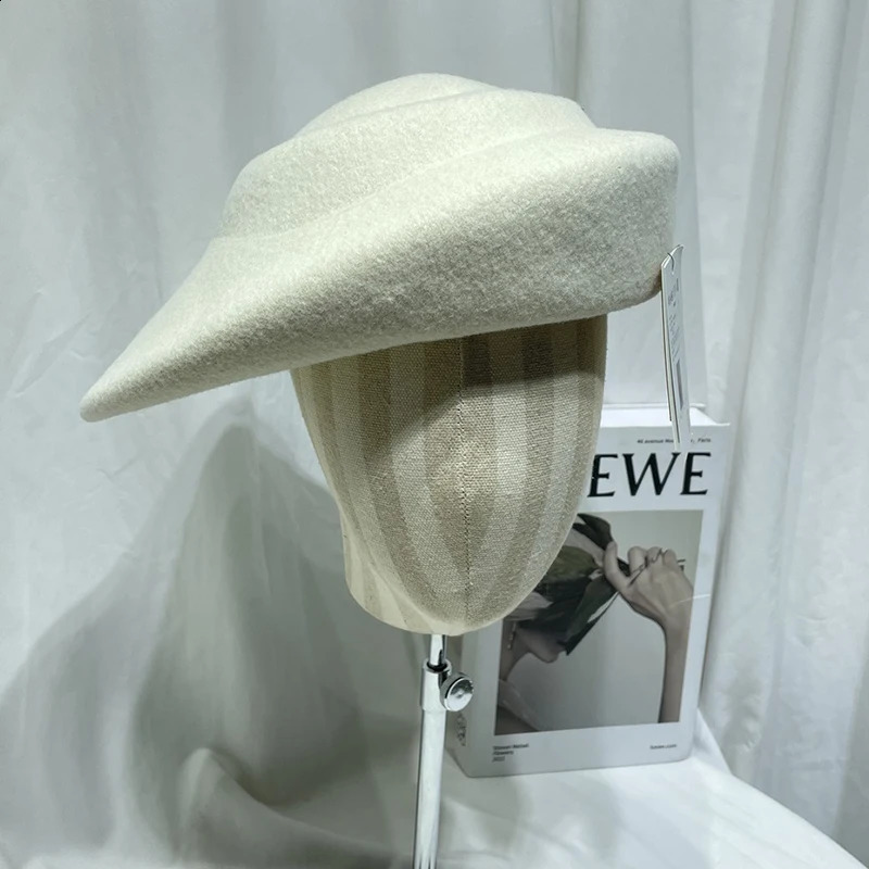 Womens er Hat Winter Wool Felt Beret Bottom Hat Exclusive Full Width Brim Race Hat Fascinator Party Hat 240921