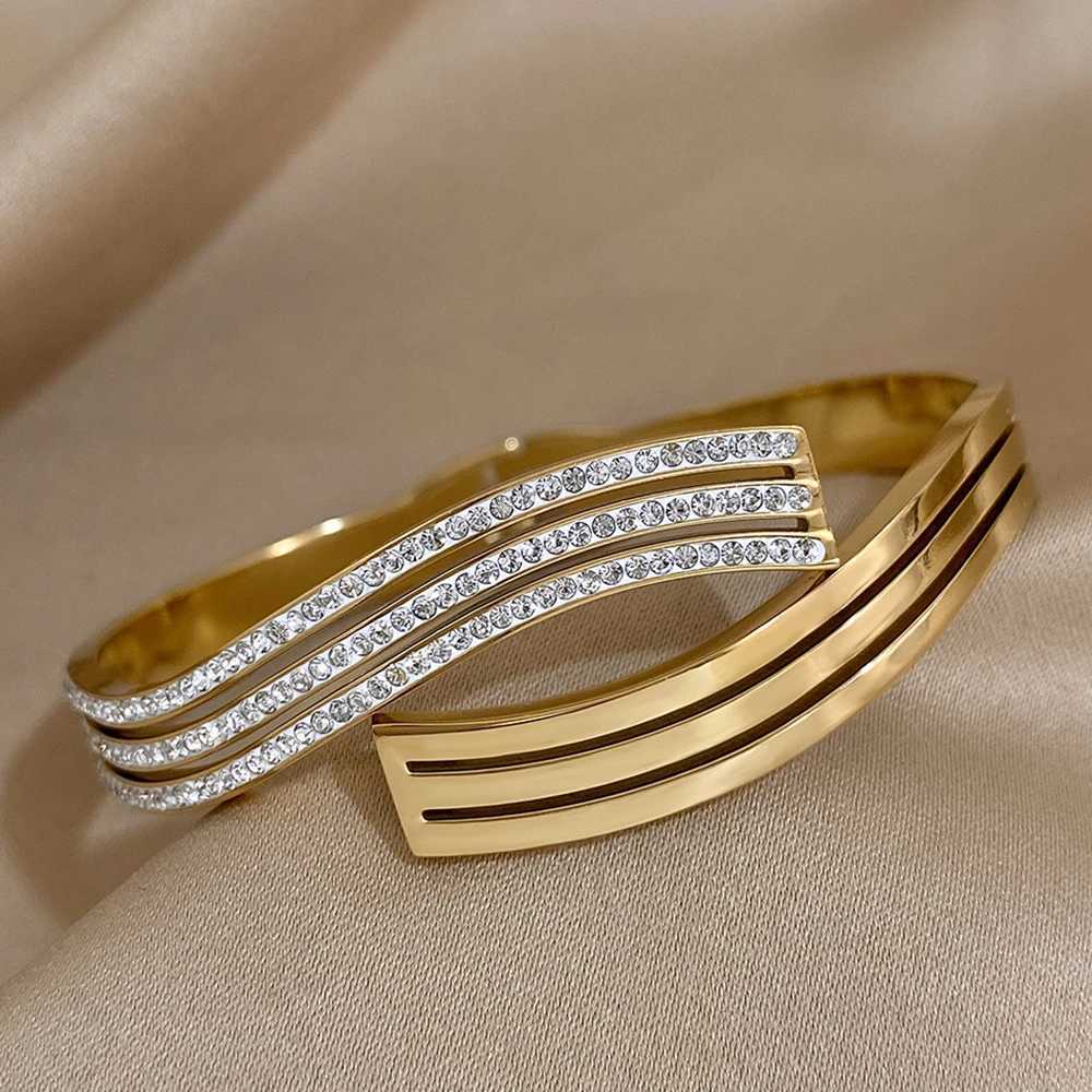 AENSOA New Stylish Intersect Inlaid Zircon Stainless Steel Open Bracelets Bangles for Women Charm 18K Gold Plated Jewelry GiftX240925