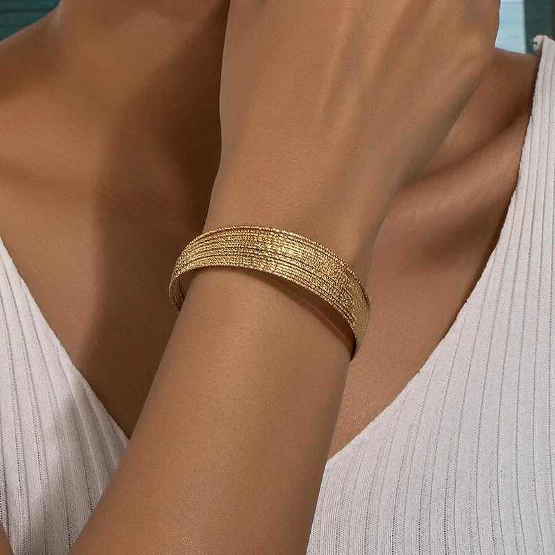 Circular Opening Bracelet For Women Silver Gold-plated Party Holiday Gift Fashion Jewelry Accessories B046X240925