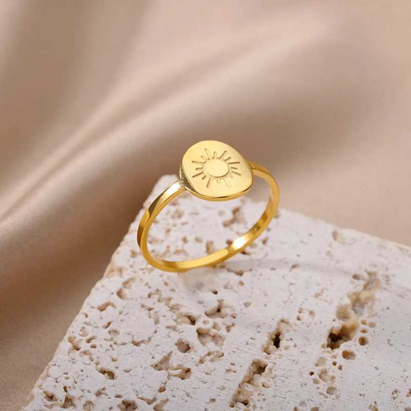 Stainless steel sun ring womens retro gold wedding couple ring womens jewelry gift anillos accesorios mujer W240925
