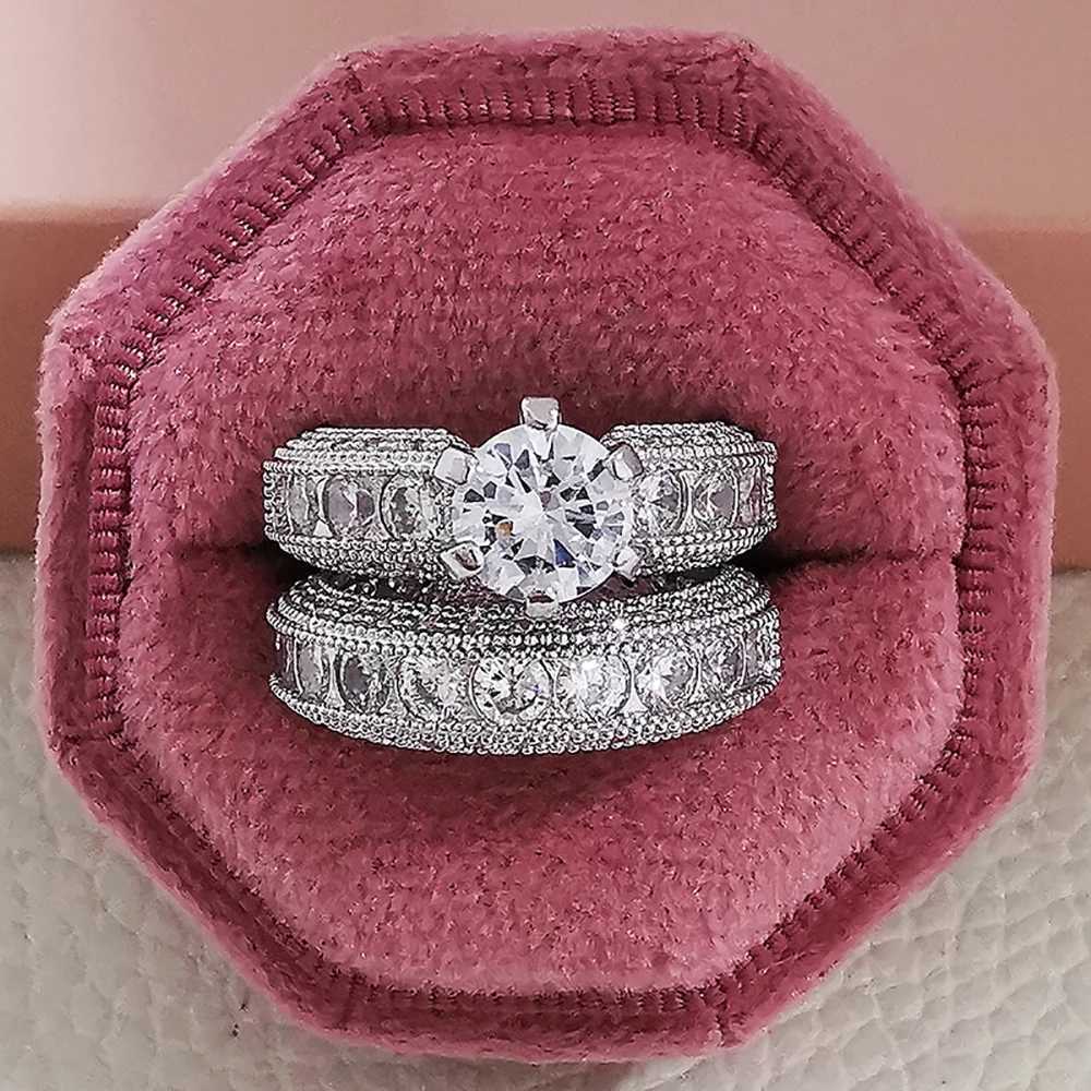 New luxury silver deluxe wedding ring set suitable for brides women engagement fingers parties gifts designer jewelry R4428 W240925