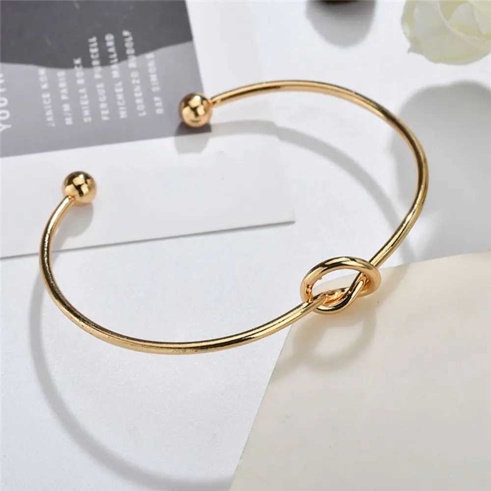Love Knot Bracelets Thank You Bridesmaid Proposal Gifts Wedding Party Favers Tie The Knot Open Cuff Bangles for Women GirlsX240925