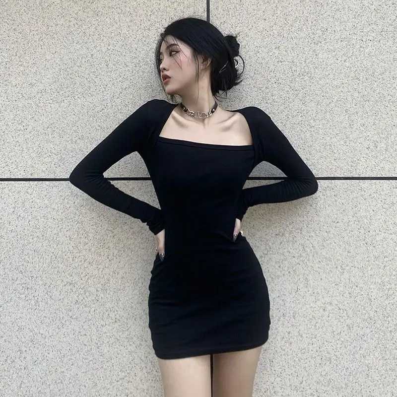 Square Neck Bodycon Dress: Women's Elegant Solid Mini Dress, Long Sleeve, Slim Fit for Party & Casual Wear C260312