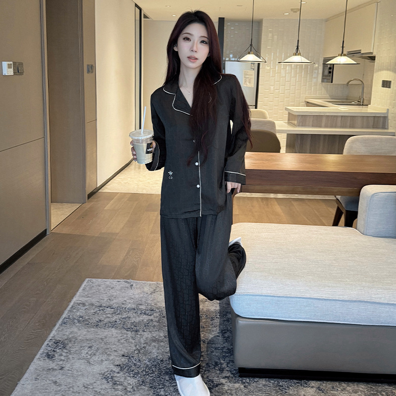 2024 Autumn Highend Two Piece Long Sleeved Pant Jacquard Embroidery Set Women Sleepwear Fashion Seasonal Ins Style Pama