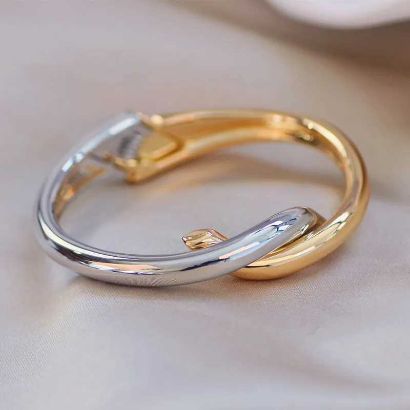 New Design Simple Metal Geometric Open Bracelet for Women Gold Color Charm Bracelets Bangles Fashion Jewelry AccessoriesX240925