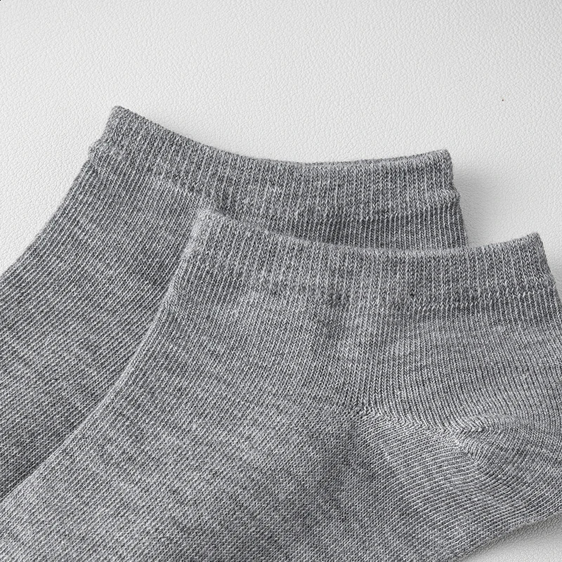 10 Pairs WomenMen Boat Socks Invisible Low Cut Silicone Non-slip Summer No-show Ankle Socks Solid Color Casual Breathable 240925