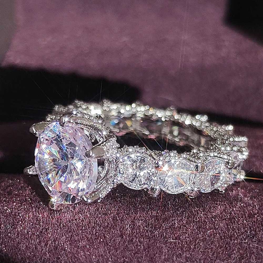 2023 Arrives Luxury Retro Silver Designer Engagement Ring Womens Party Womens Gift Finger Jewelry Wholesale R6014 W240925