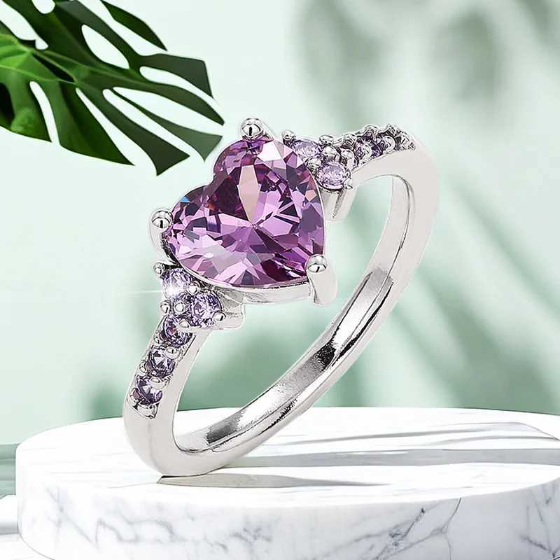 Huitan Purple Cube Zirconia Ring Suitable for Women Unique Wedding Engagement Accessories Fancy Womens Gifts Romantic Trendy Jewelry W240925