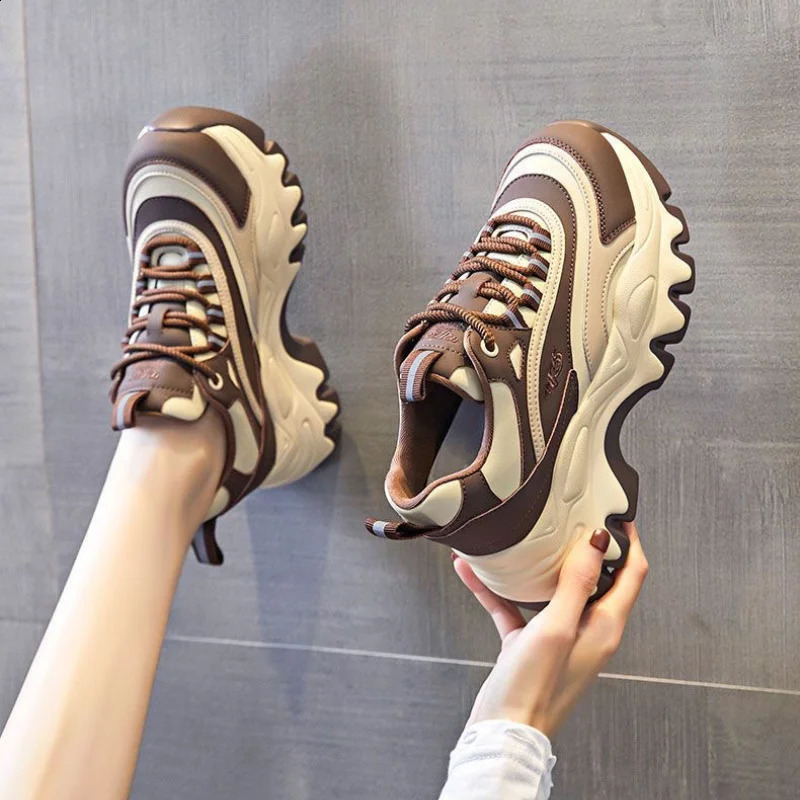 Sneakers Women Casual White Shoes 8CM Fashion Height Increasing Thick Bottom Spring Platform Leather Woman Chunky Sneakers 240924