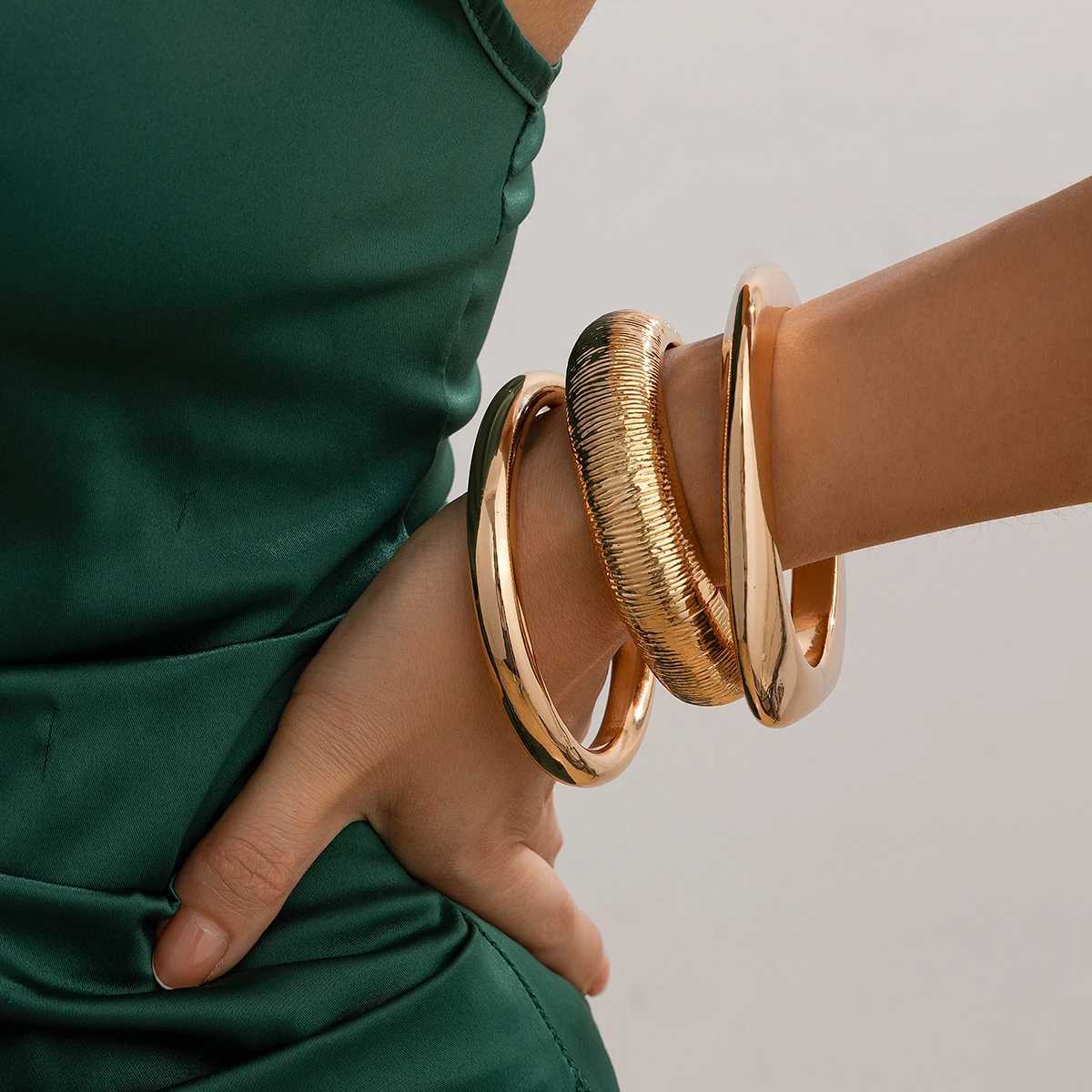 Ingemark Exaggerated Goth Heavy Metal Wide Closed Bangles Women 2024 Trend Punk Arm Bracelet Pulseras Grunge Jewelry SteampunkX240925