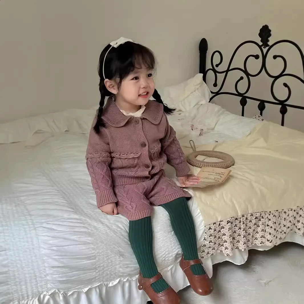 4280 Buy 2pcs Wholesale Baby Knitted Sweater Suit Autumn and Winter Twist Hook Retro Girls Suit SweaterShort 2pc Set 240913
