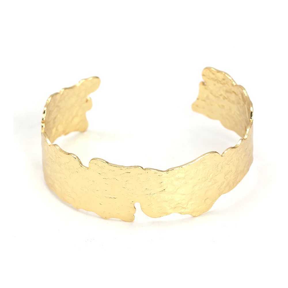 Gothic Punk Copper Irregular Thrash Pattern Simple Opening Bracelet for Women Men European American Fashion Hip Hop Jewelry GiftX240925