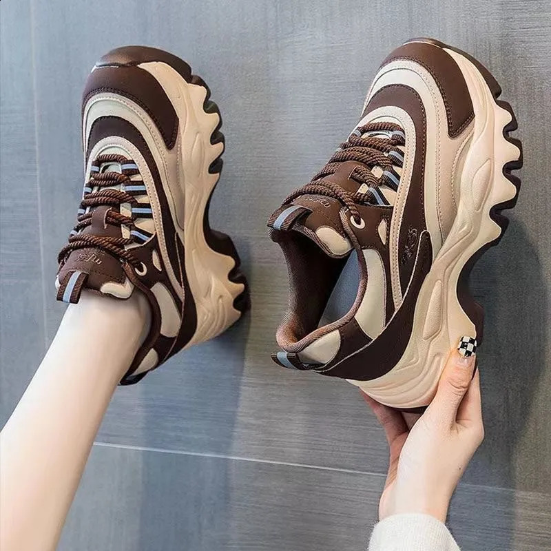 Sneakers Women Casual White Shoes 8CM Fashion Height Increasing Thick Bottom Spring Platform Leather Woman Chunky Sneakers 240924