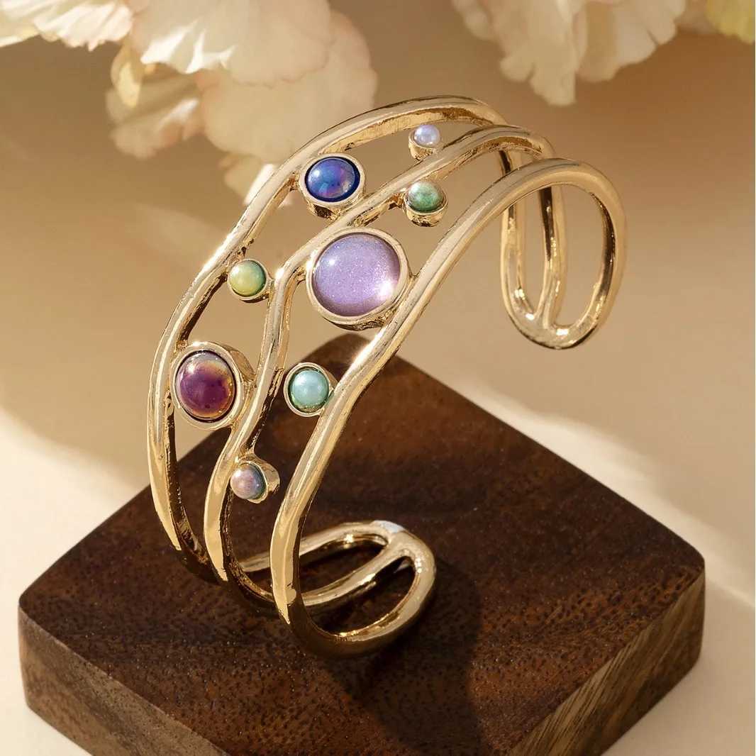 New Exaggerated Metal Gemstone Inlaid Open Bangle with High-end Bohemian Ethnic Style Bracelet Fashionable Jewelry AccessoriesX240925
