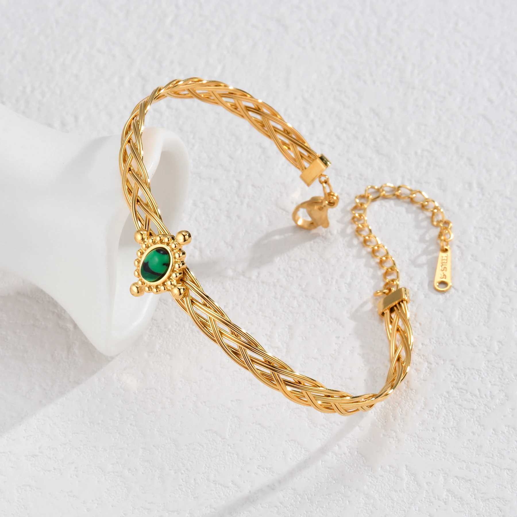 2024 New Punk Hollow Heart Open Bangle Cuff Bracelet Stainless Steel Vintage Zircon Charm Bracelets for Women Mom Jewelry GiftsX240925