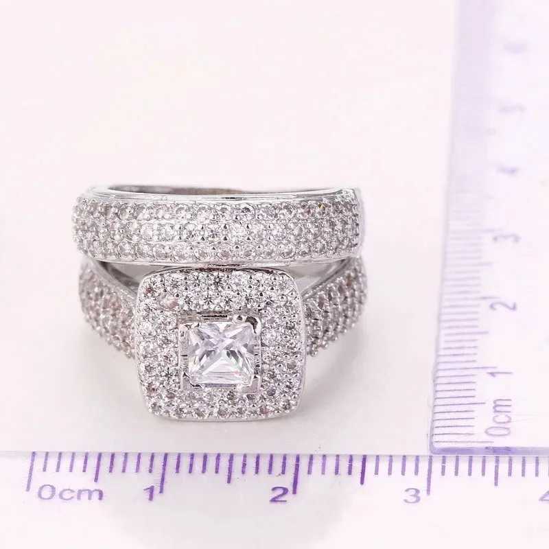 925 sterling silver engagement ring romantic and fashionable jewelry cubic zirconia edging set decorative womens clothing wholesale W240925