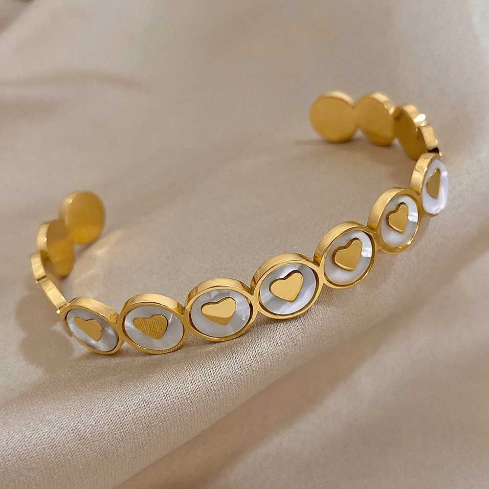 AENSOA Inlaid Shell Love Heart Stainless Steel Cuff Bangle for Women Fashion Gold Color Round Open Bracelet Valentines Day GiftX240925