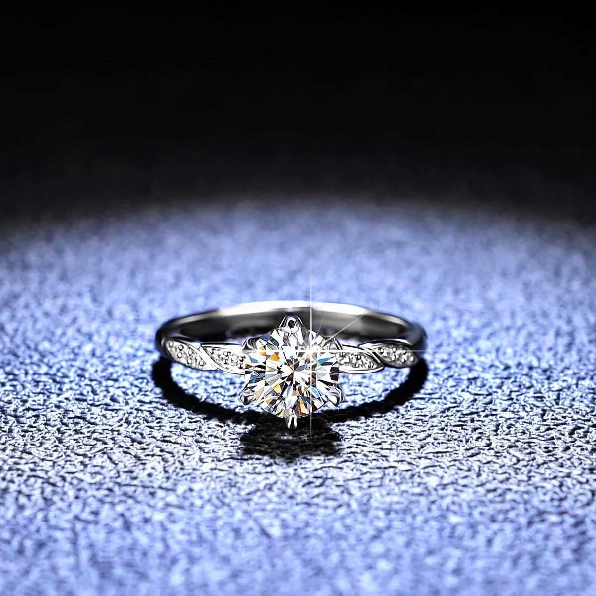 Gorgeous PT950 Platinum 1CT Moissanite Diamond Ring Elegant Female Bride Engagement Wedding Party Promise Jewelry Gifts W240925