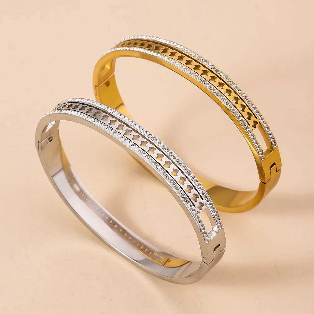 New Hollow Double Row Zircon Buckle Open Stainless Steel Bracelet Non Fading Exquisite Womens Jewelry AccessoriesX240925