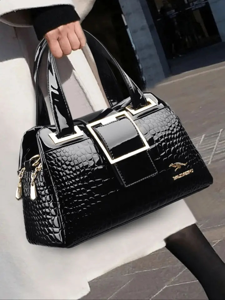 Womens Elegant Leather Shoulder Bag 240923