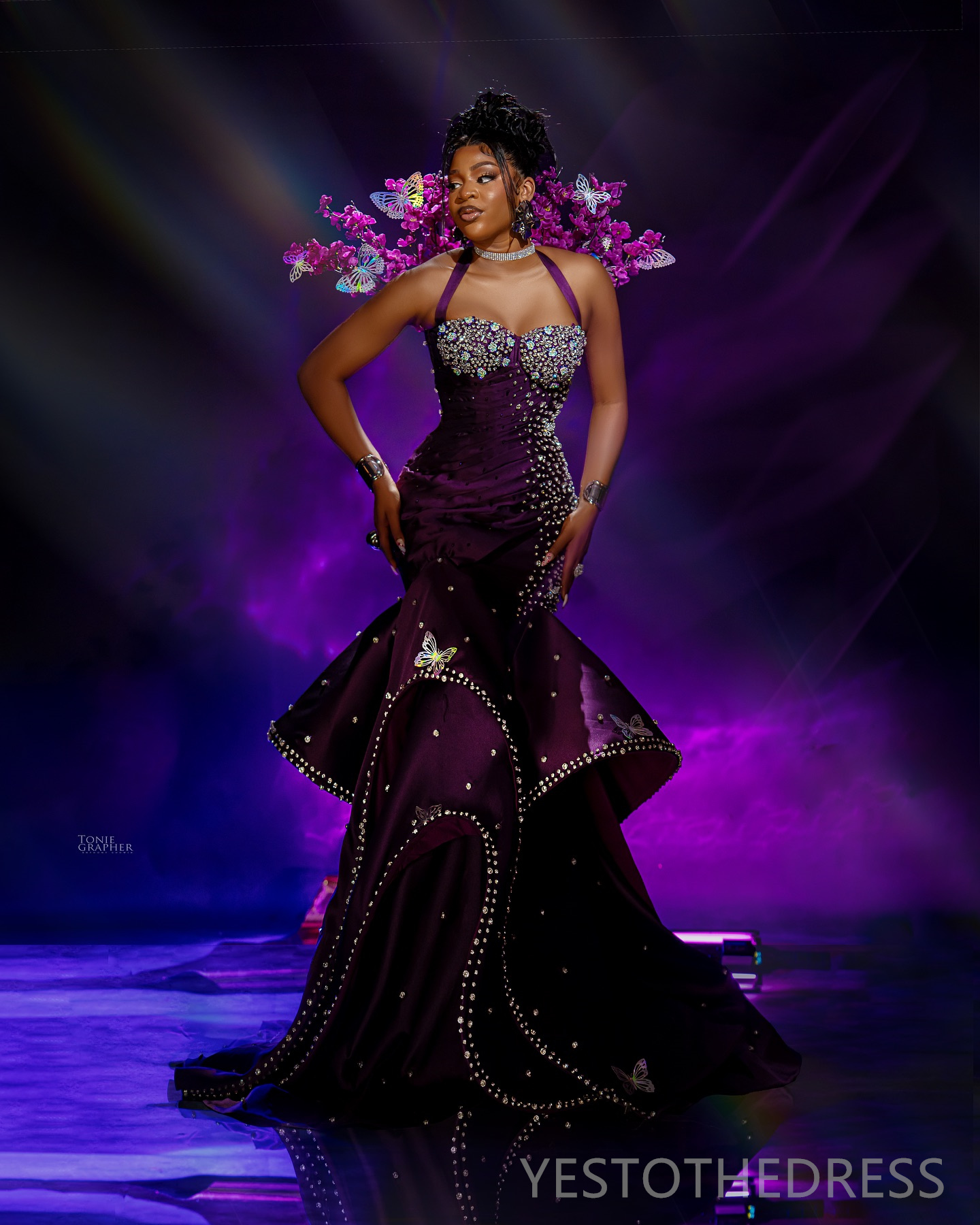 2024 Plus Size Purple Prom Evening Dresses Formal Gowns For Women Mermaid Halter Beaded Rhies Crystals Birthday Dress Second Reception Gown AM1634
