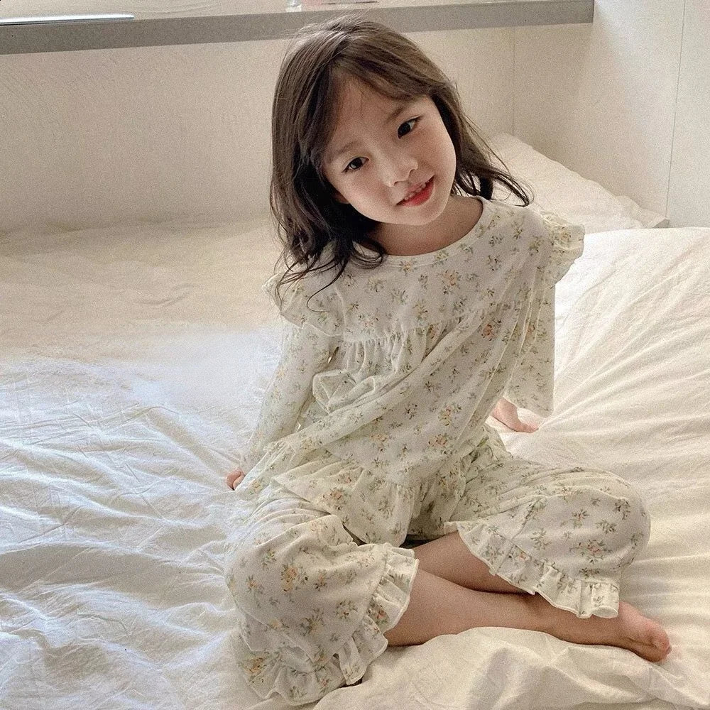 Kids Pajamas Spring Autumn Long Sleeve Princess Fashion All-match Princess Lace Lovely and Sweet Girls Clothes 240921