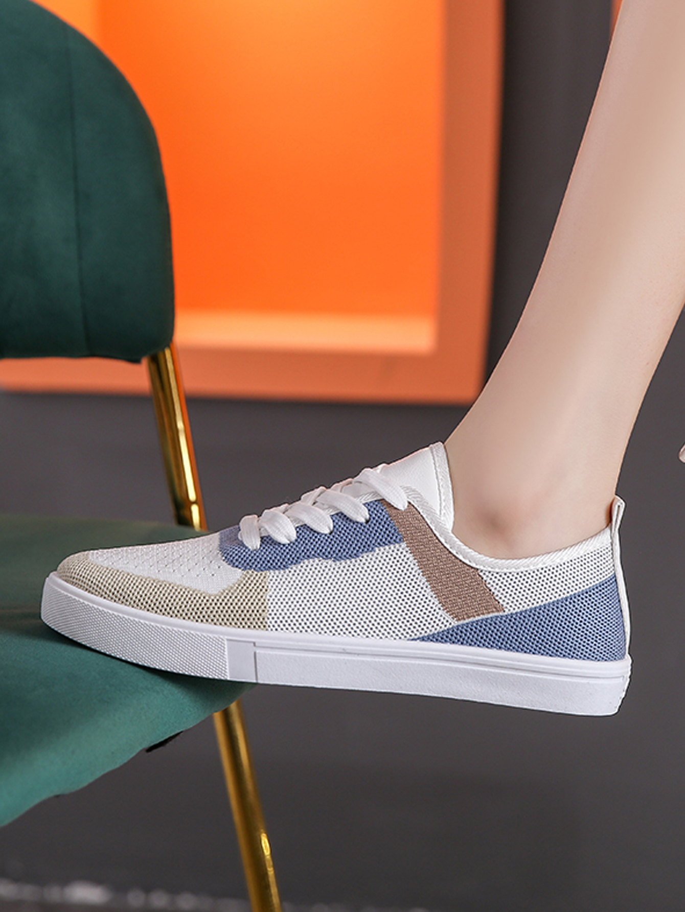 Trendy Ladies' Sportswear - Lightweight Gym Shoes with Non-Slip Sole