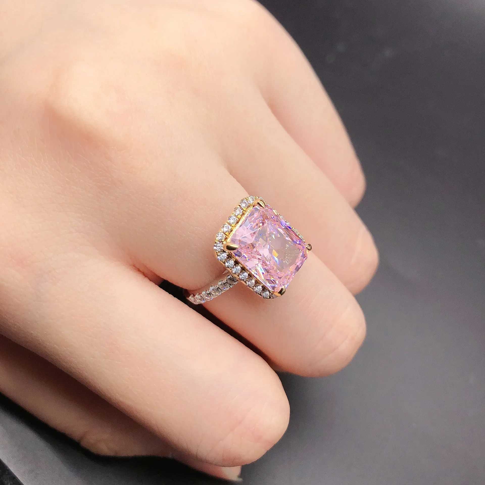 Solid color 14K white gold AU585 white gold PT950 5-carat pink diamond ring Pink diamond fashionable simple square diamond ring W240925
