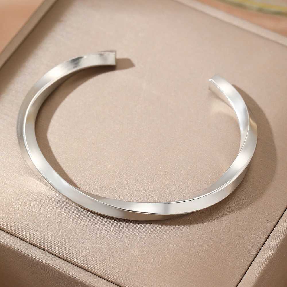 Stainless Steel Bracelets Minimalist Temperament Adjustable opening Fine Bracelet For Women Jewelry Banquet Personality DesignrX240925