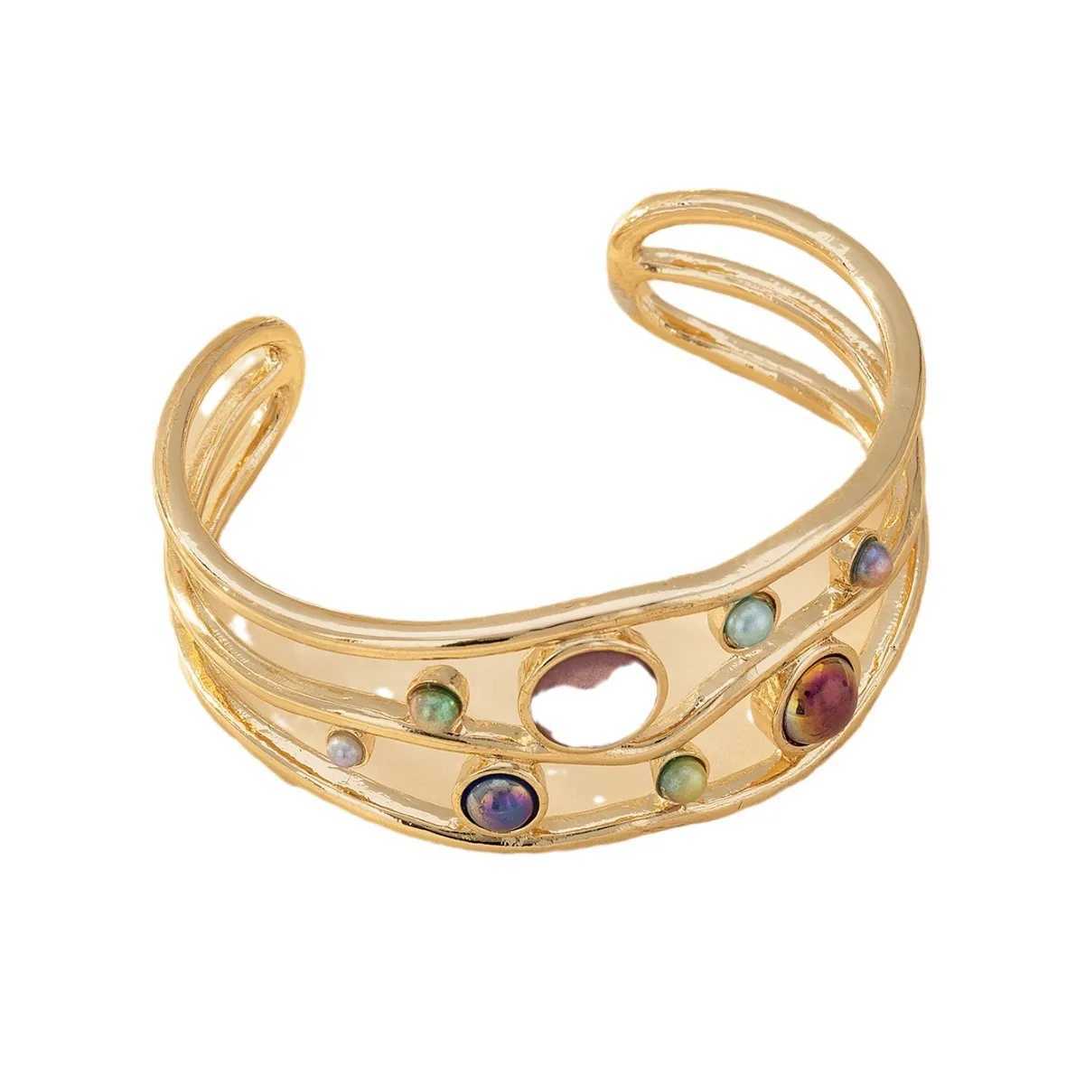 New Exaggerated Metal Gemstone Inlaid Open Bangle with High-end Bohemian Ethnic Style Bracelet Fashionable Jewelry AccessoriesX240925