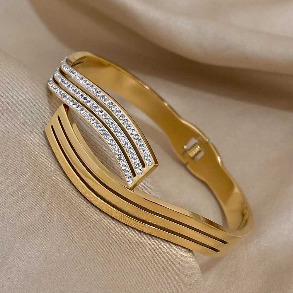 AENSOA New Stylish Intersect Inlaid Zircon Stainless Steel Open Bracelets Bangles for Women Charm 18K Gold Plated Jewelry GiftX240925