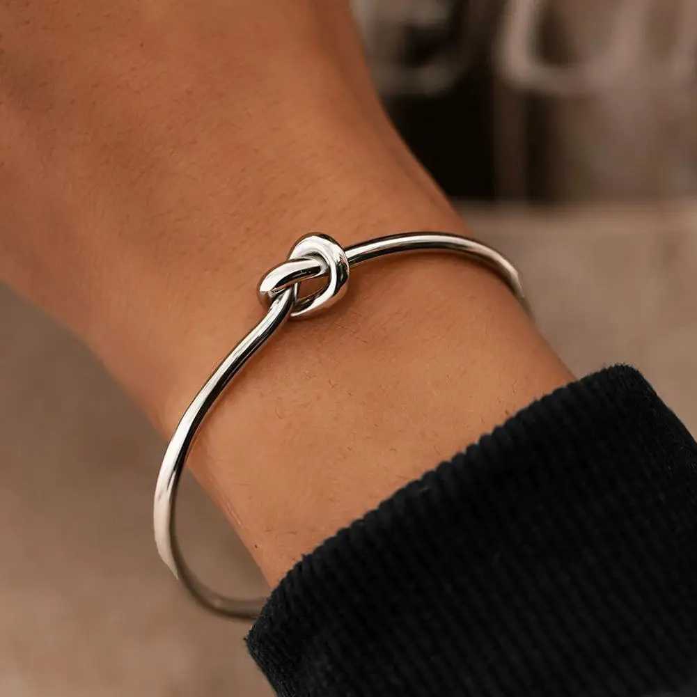 Cuff Bracelet For Women Vintage Open Woven Twist Texture Bangles For Women Adjustable Knot Couples Jewelry GiftsX240925