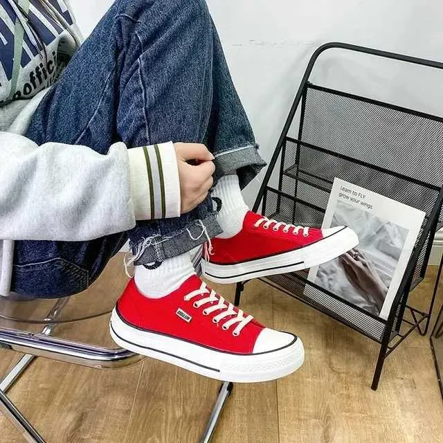Casual New Womens Canvas 2024 Spring Lace Up Round Toe Causal Flat Shoes Student Sneakers Girls Skateboard Vulcanized Tennis Women