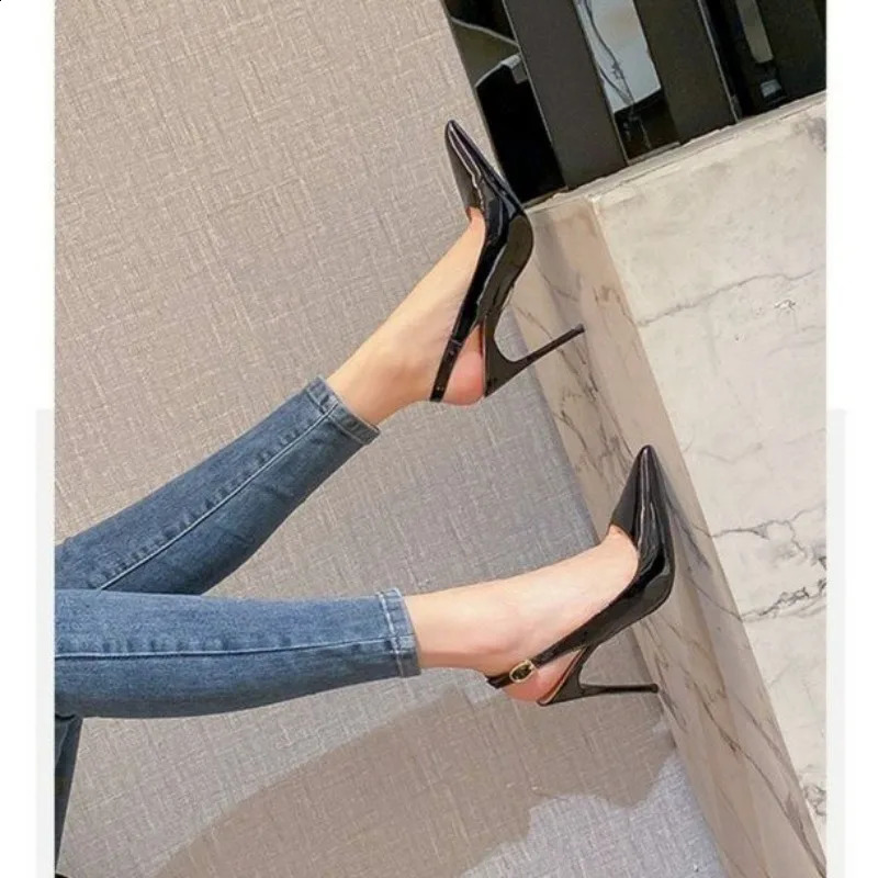 Womens Summer Sexy Pointed Toe Designer Sandals Women Classic Solid Color Outdoor Shopping Office Ladies High Heels 240924