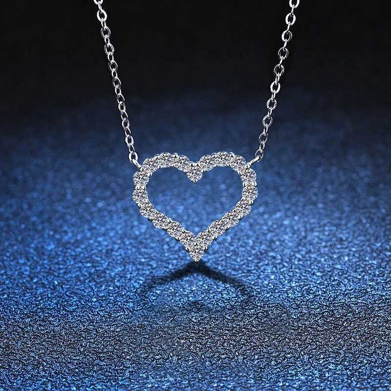 Korean Fashion Necklace for Women Heart Shaped Zircon Necklace Pendant Temperament Clavicle Chain Birthday Party Jewelry GiftsXJ250121