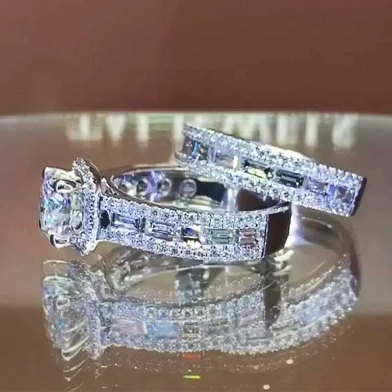 Huitan Trendy Jewelry Set Ring Womens Wedding Eternal Band Ring Double Stacked Design Luxury Silver Girl Accessories W240925