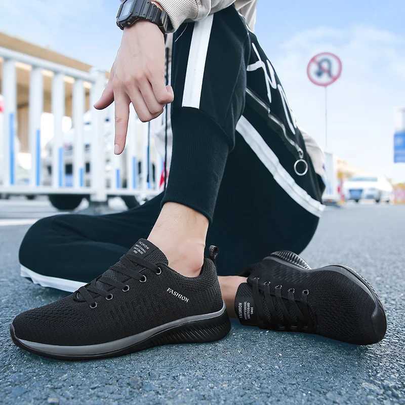 Men Running Sneakers Women Lightweight Sport Shoes Classical Mesh Breathable Casual Shoes Men FAshion Sneakers Z250905