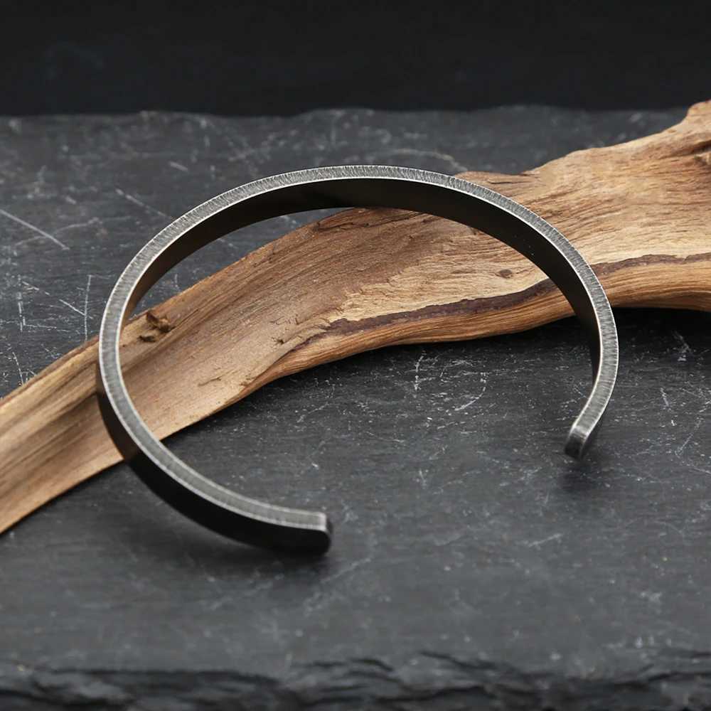 Vintage Black Simple Bracelet For Men Women 316L Stainless Steel Fashion Opening Cuff Bangles Biker Jewelry Gifts DropshippingX240925