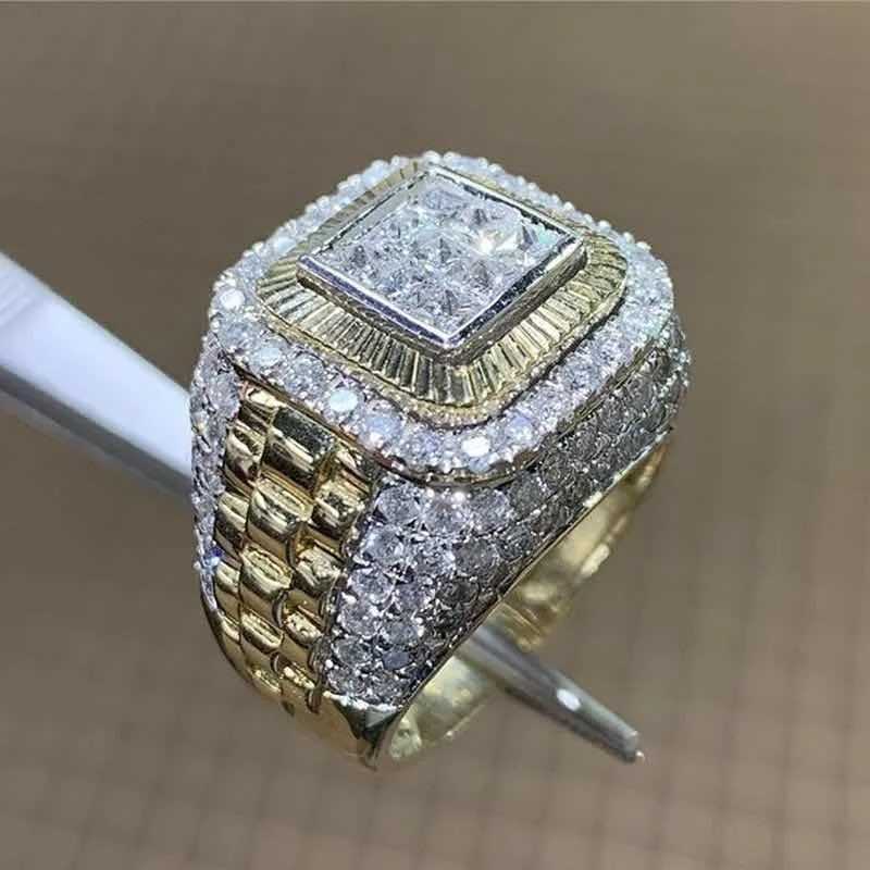 Domineering Gold Hip Hop Ring Mens Fashion Inlaid White Zircon Punk Wedding Ring Jewelry W240925