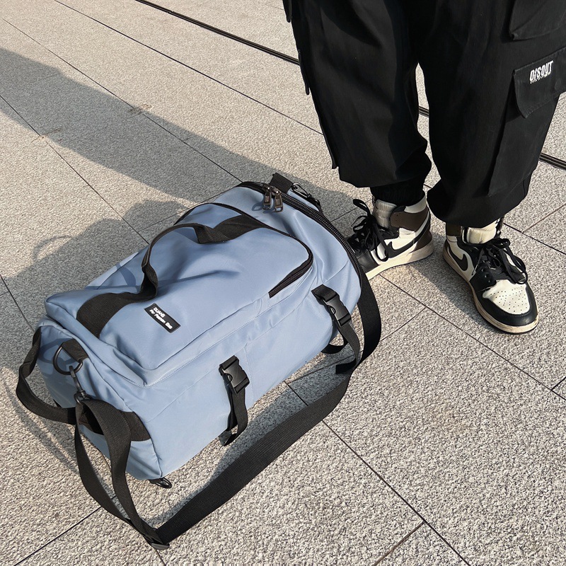 2024 New Designer Backpack in Fashion Women's Large Capacity Backpack Outdoor Sports Fitness Simple Leisure Single Shoulder Travel Bag