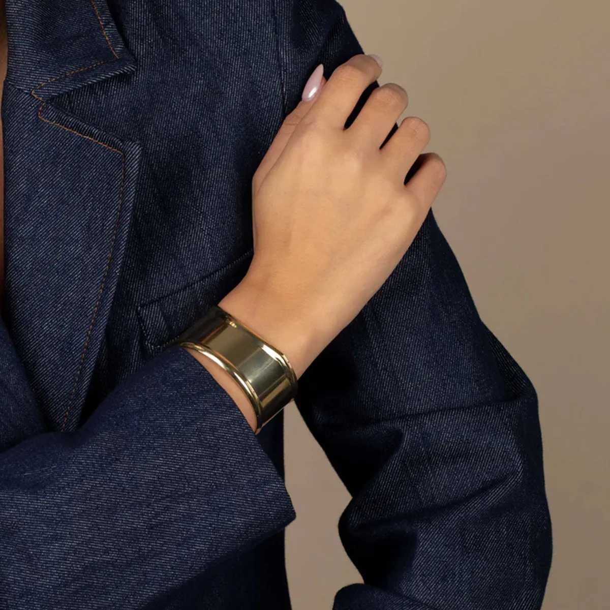 CARLIDANA High Quality Stainless Steel Metal Wide Cuff Open Bracelet Bangle Fashion Waterproof Personalized Unisex JewelryX240925