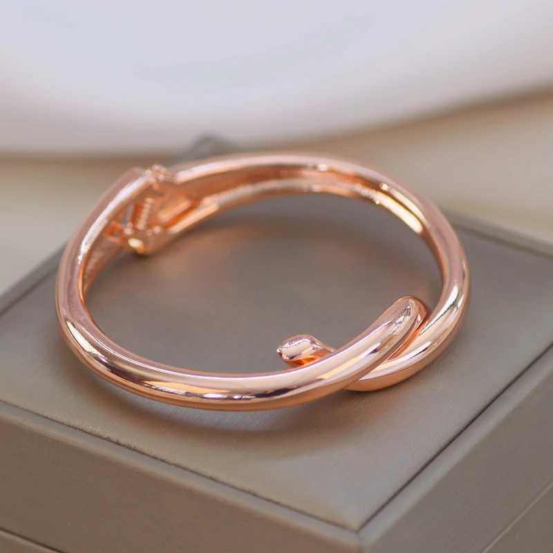 New Design Simple Metal Geometric Open Bracelet for Women Gold Color Charm Bracelets Bangles Fashion Jewelry AccessoriesX240925