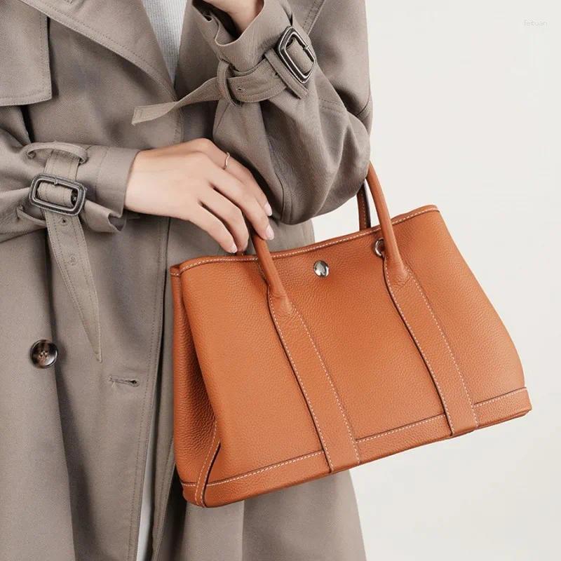 Bucket Shoulder Bag Women's Genuine Leather Crossbody Handbag - Large Capacity, Hundred Popula Style For Leisure & Shopping