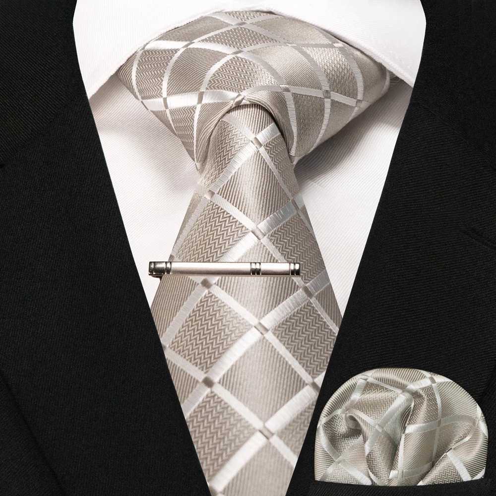 JEMYGINS New Fashion Black Plaid Mens Tie 8cm Silk Business Necktie Handkerchief Tie clips set Wedding Party Tie Gift For Men X250407